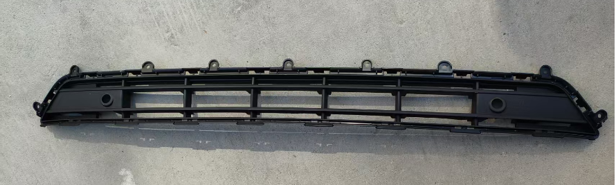 For XC40 Lower grill 32210436