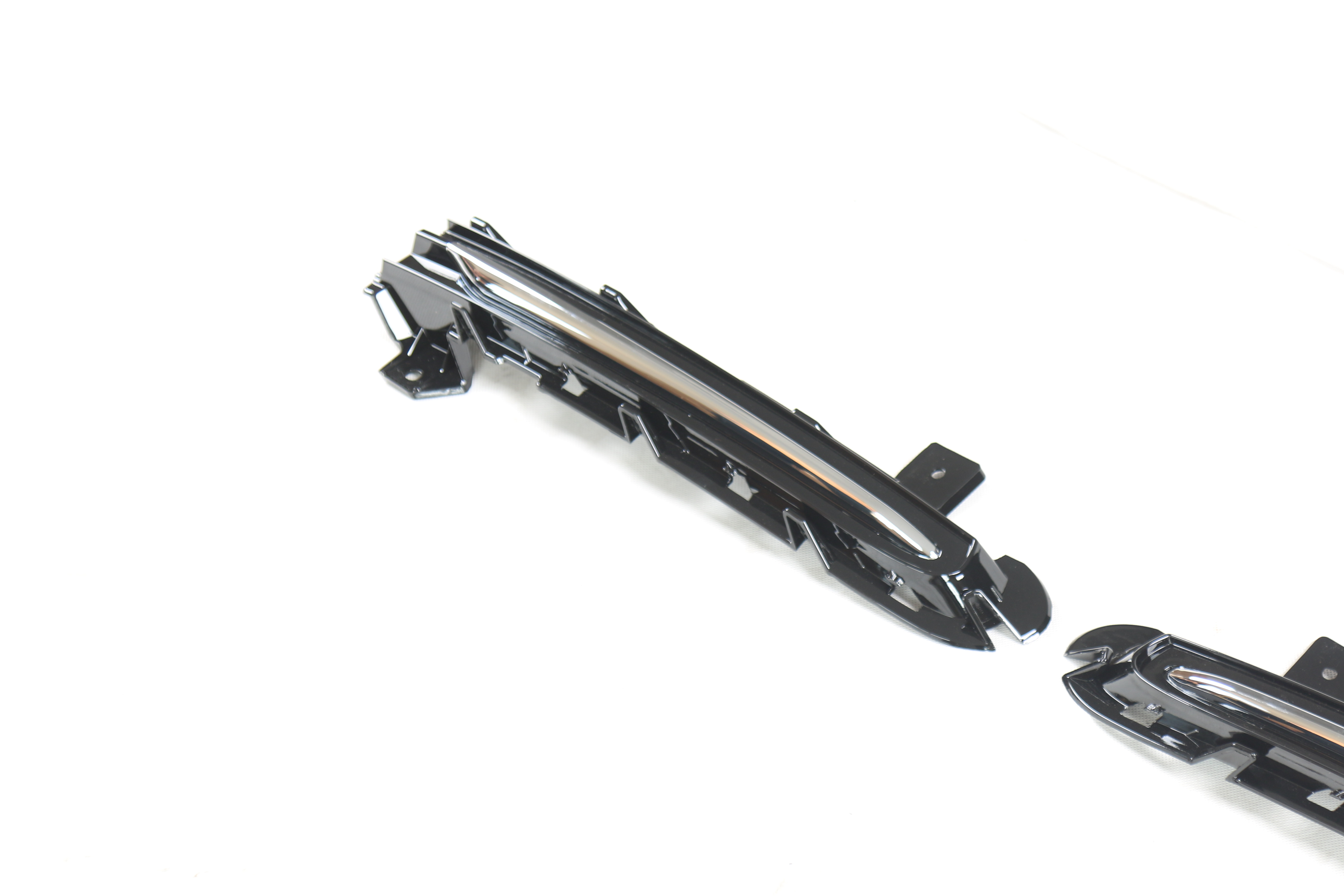 Auto Parts Front Security Grille L/R 31347042 31347043 Fit For Volvo V40 2013-2019