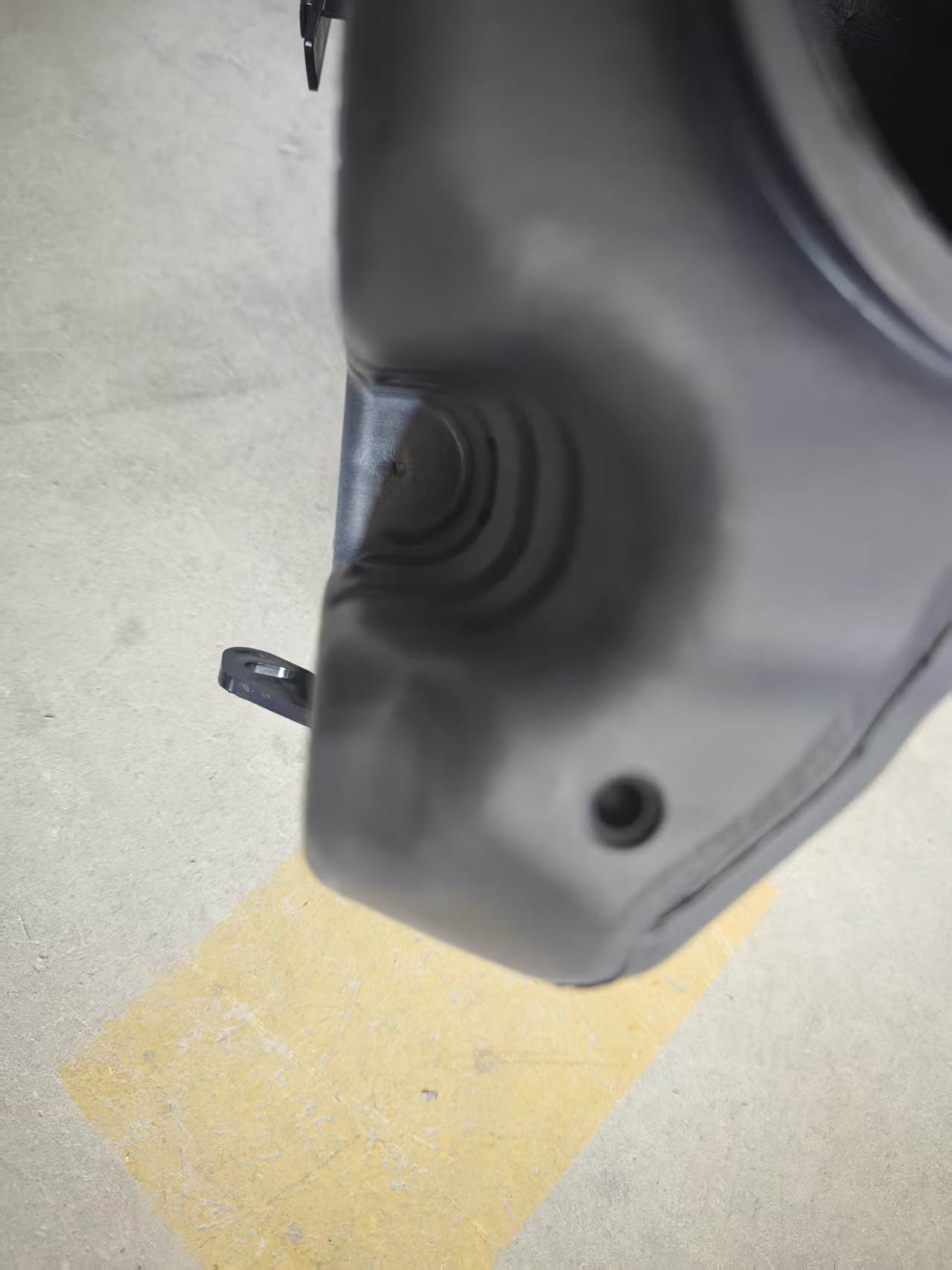 Fit for W222 water bottle with 2 small holes to enlarge the hole