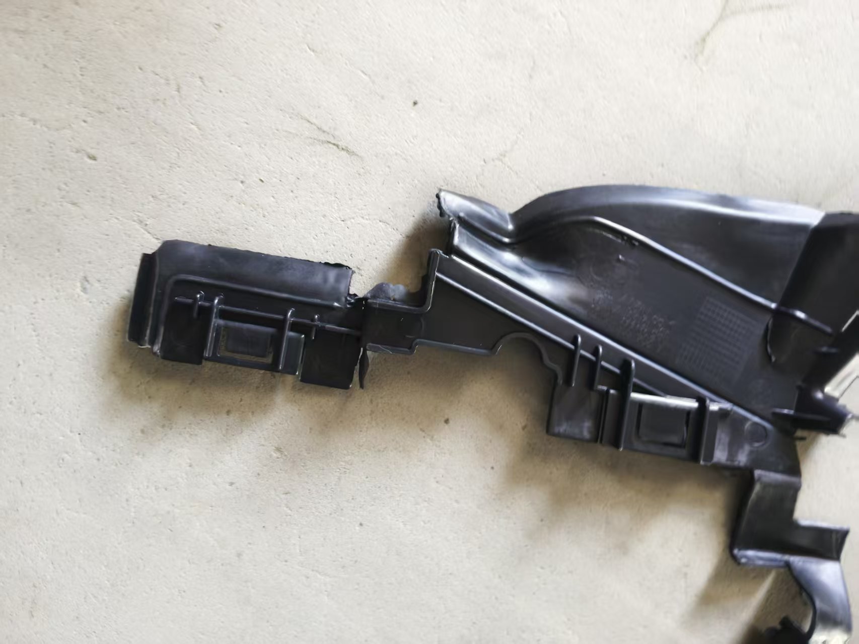 Fit for C W204 wind deflector for water tank