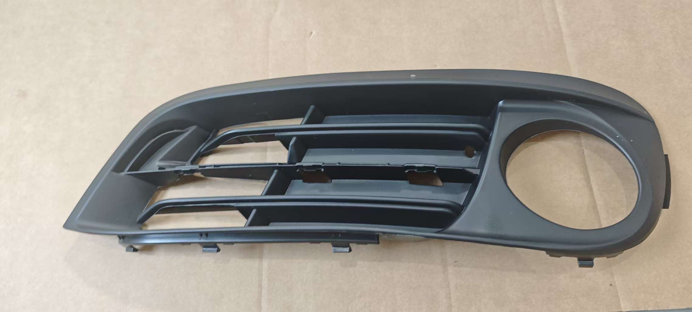 Fit for F18 Fog lamp L Fog lamp R