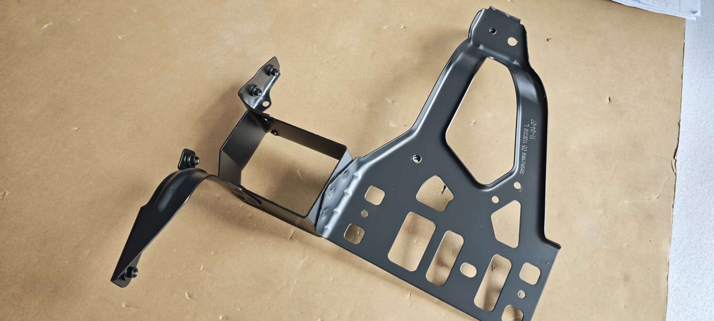 Fit for Bmw E60 HEADLAMP PANEL L 51647163483 / 51647163463 R 51647163484 / 51647163464
