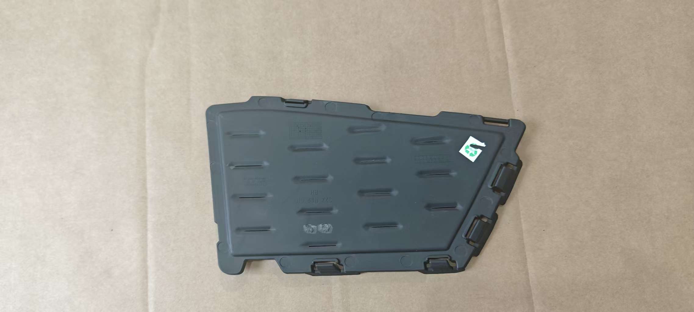 Fit for G28 Fog Lamp Plate L Fog Lamp Plate R