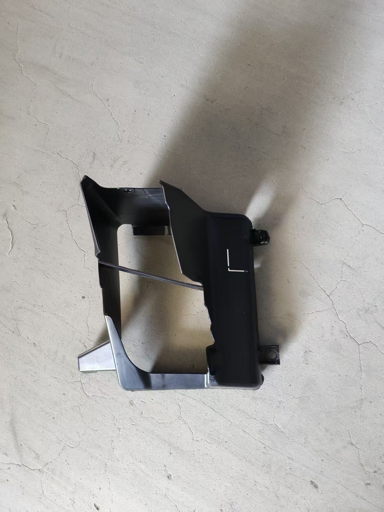Fit for BMW F18 air conduit