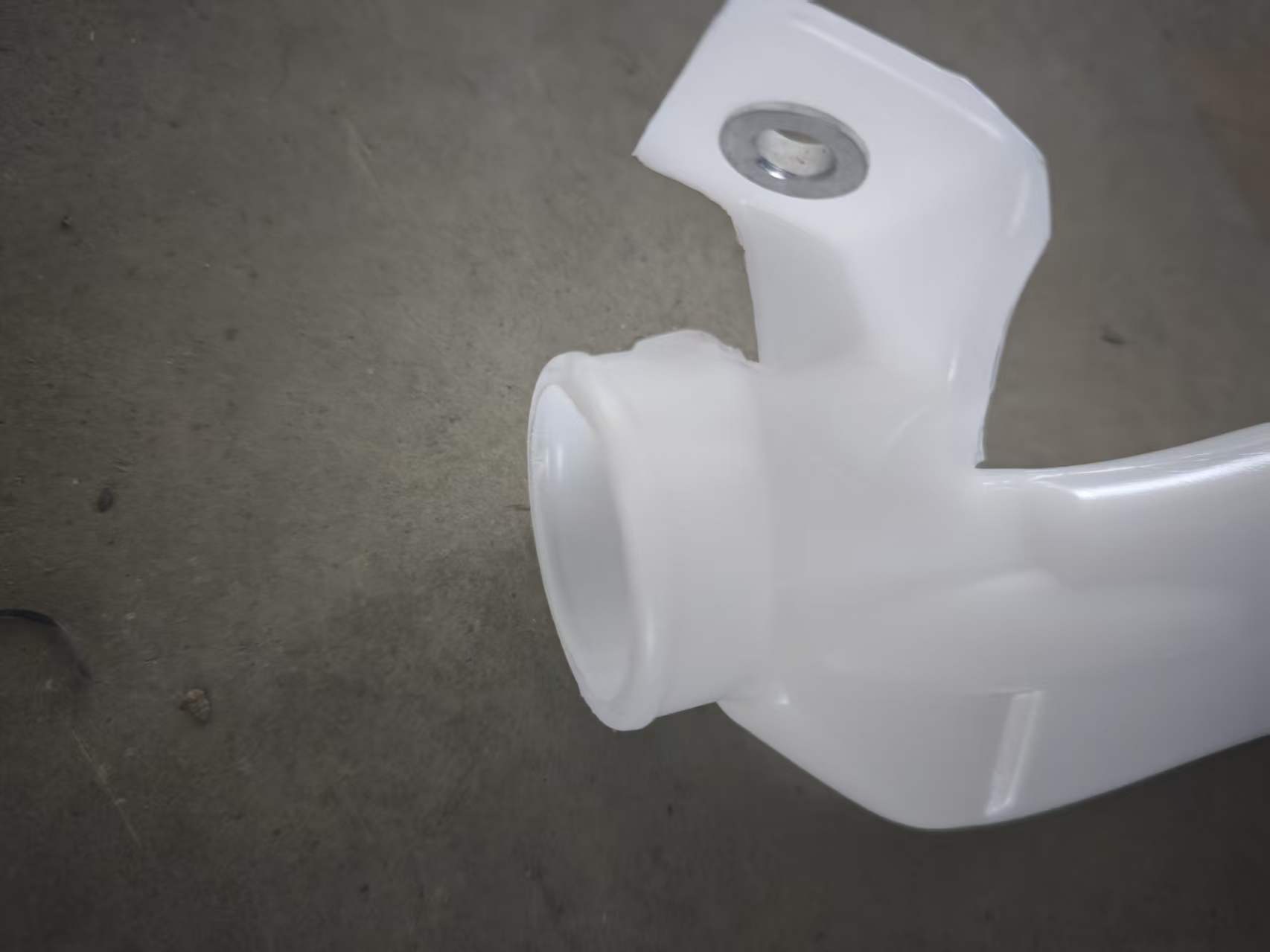 Fit for W164 water tank pipe