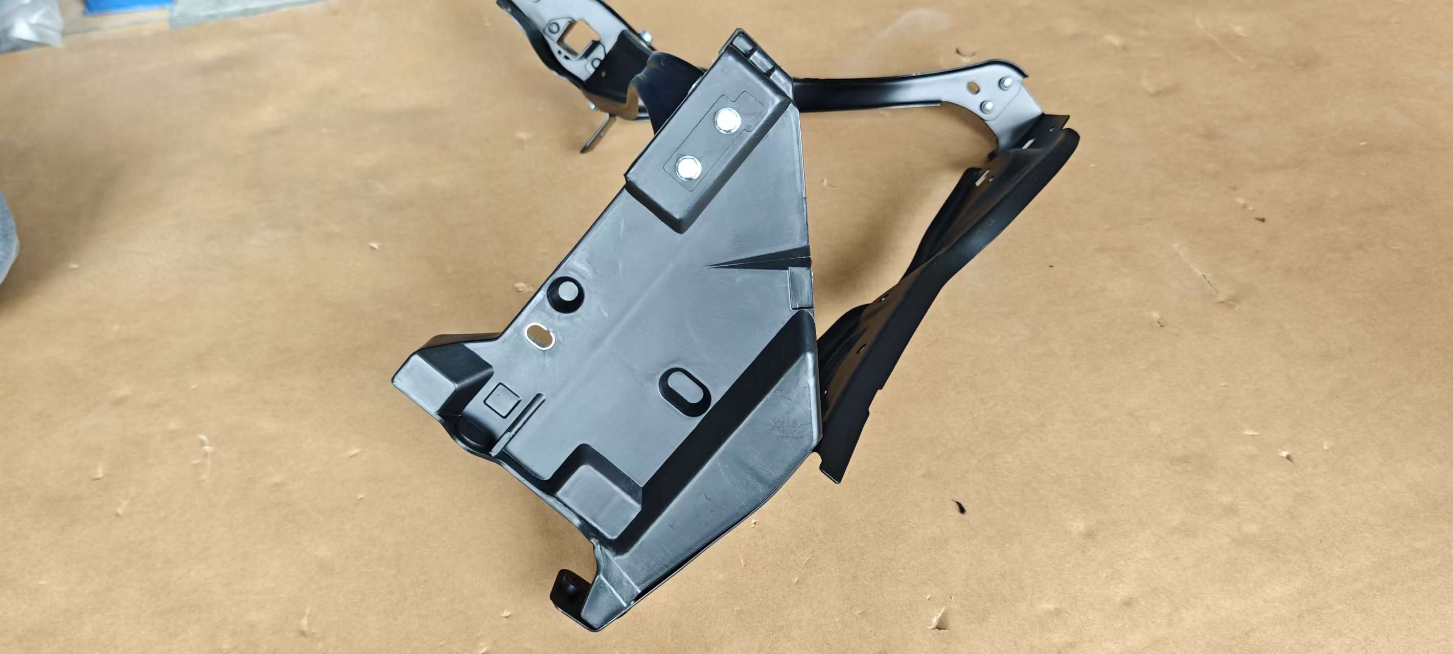 Fit for Benz W212 headlamp panel L 2126204600 R 2126204700
