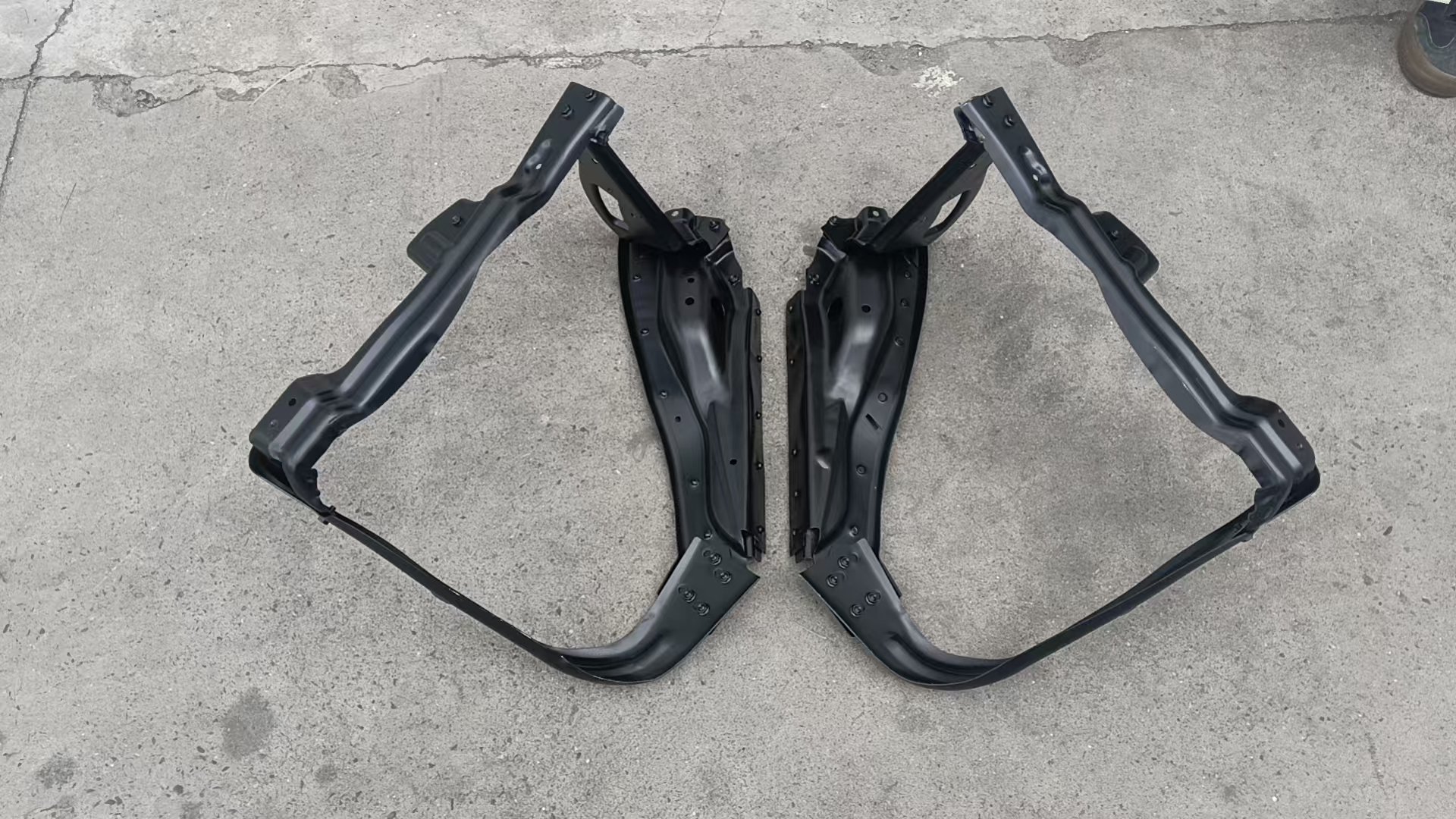 Fit for Benz W251 HEADLAMP PANEL L 2516200191 L 2516200091