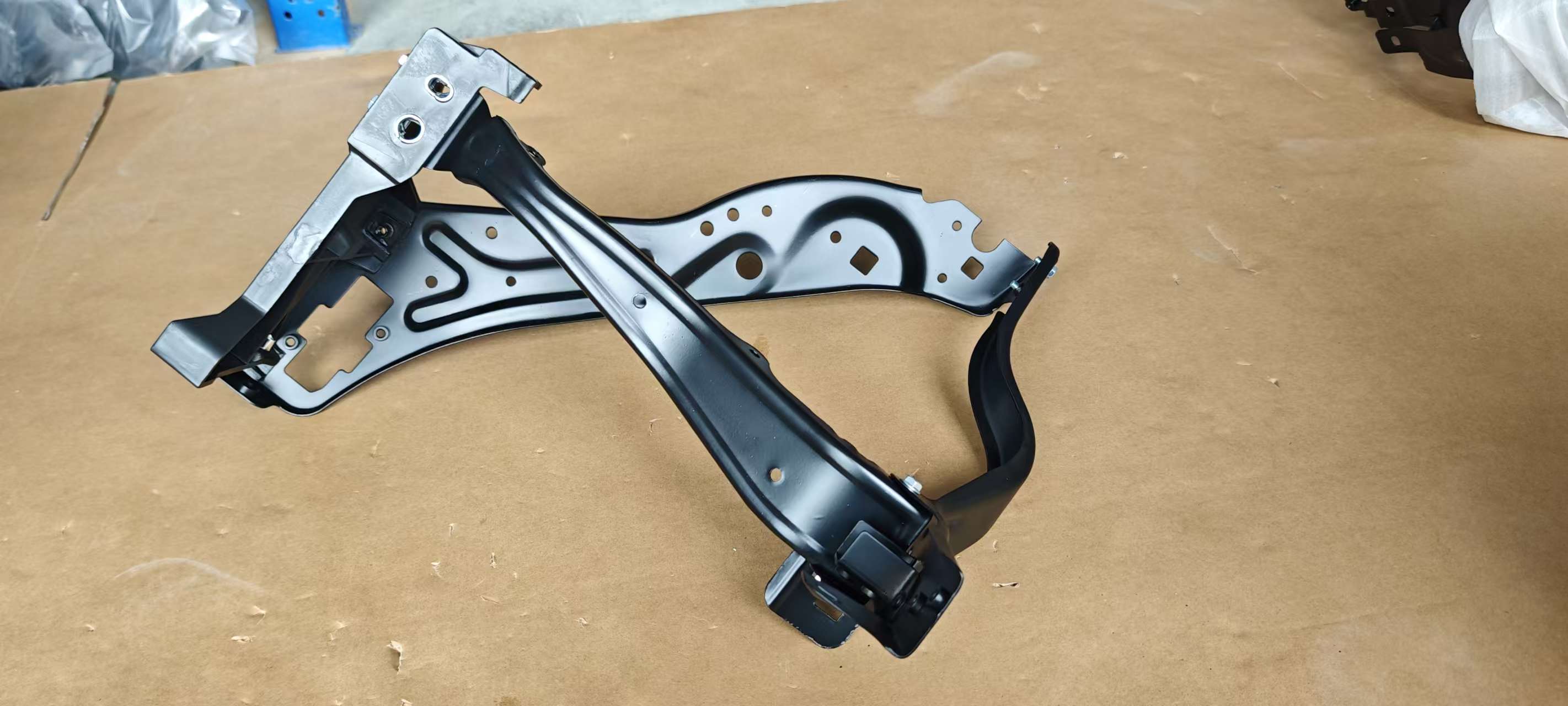 Fit for Benz W212 headlamp panel L 2126204600 R 2126204700