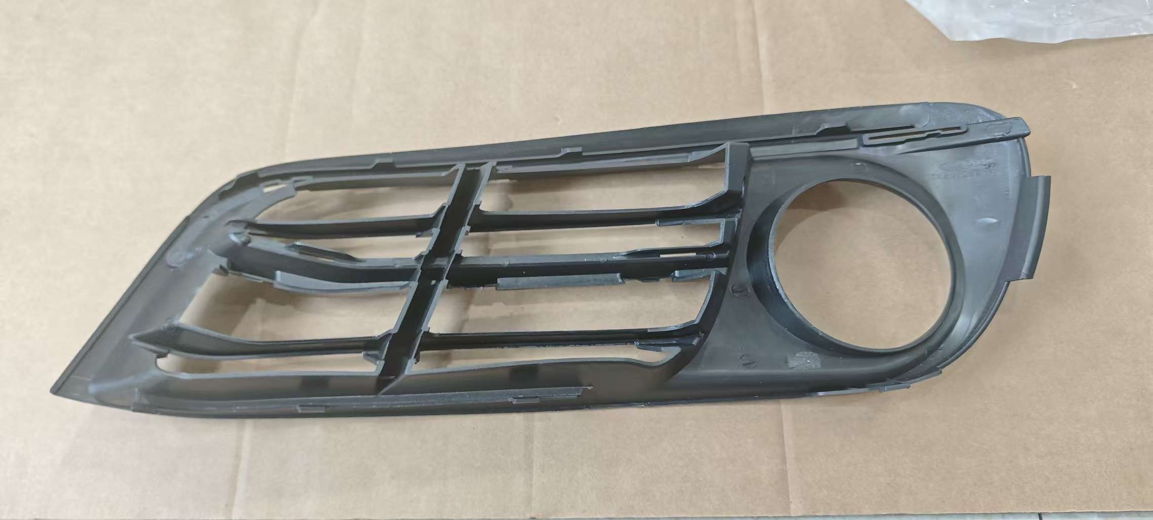 Fit for F18 Fog lamp L Fog lamp R