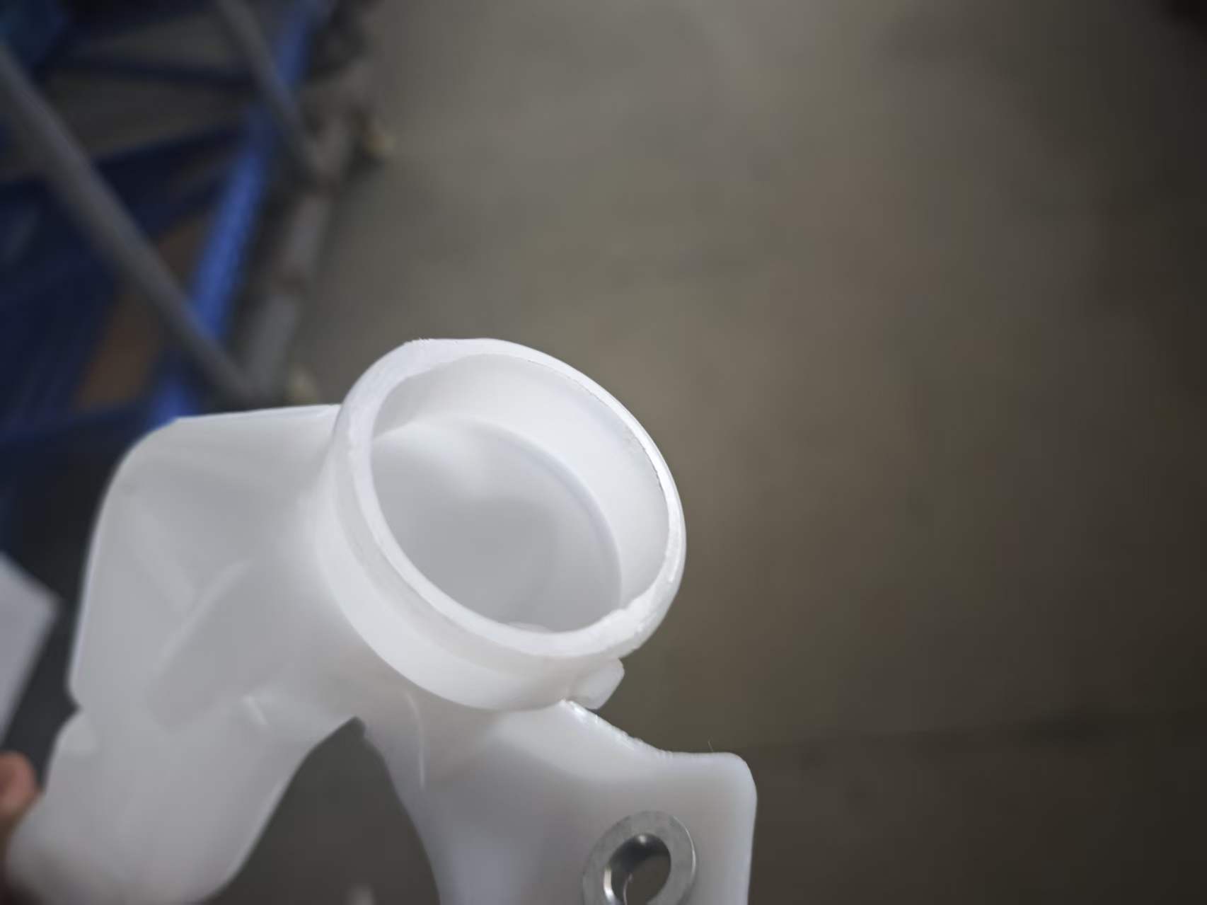 Fit for W164 water tank pipe