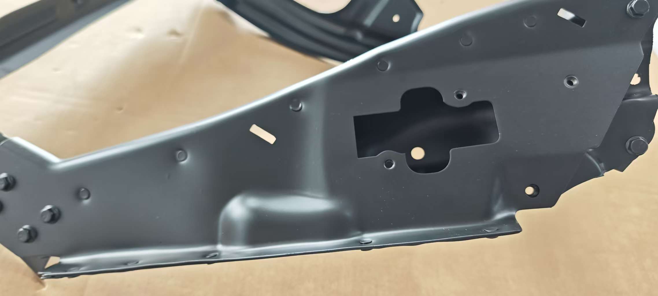 Fit for Benz W251 HEADLAMP PANEL L 2516200191 L 2516200091