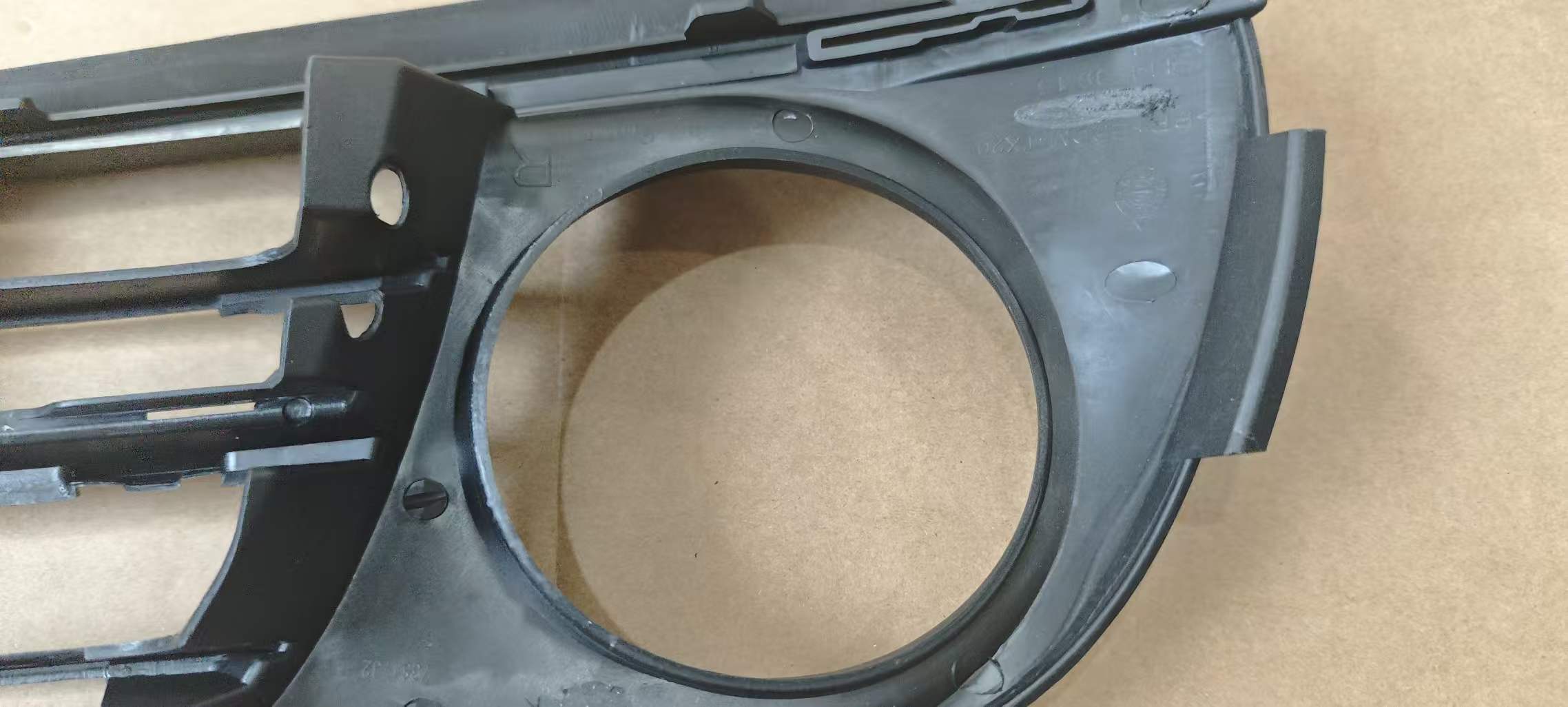 Fit for F18 Fog lamp L Fog lamp R