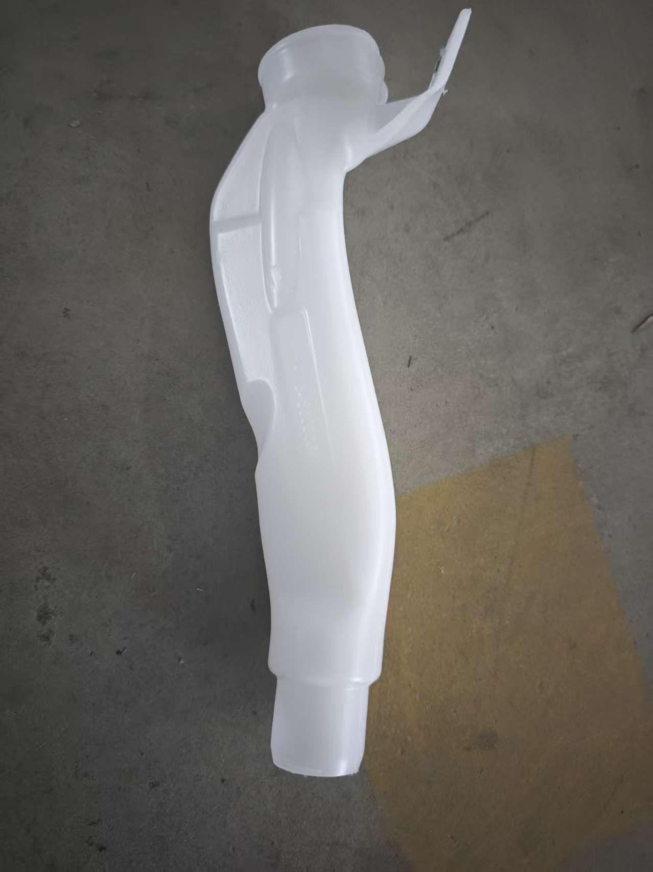 Fit for W164 water tank pipe