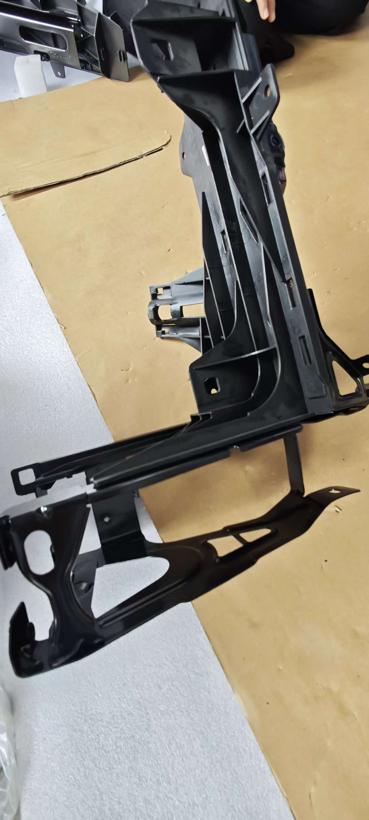 FIT FOR F07 GT Headlight Support R
