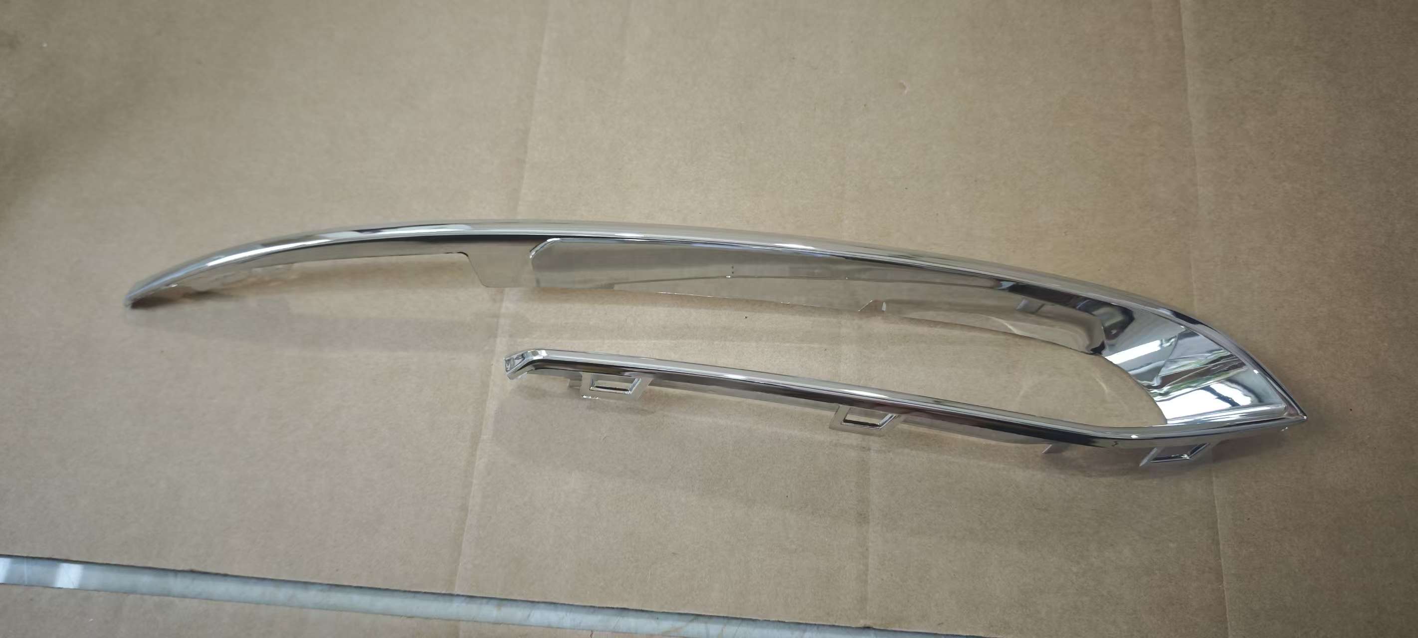 Fit for F18 Fog lamp chrome L Fog lamp chrome R